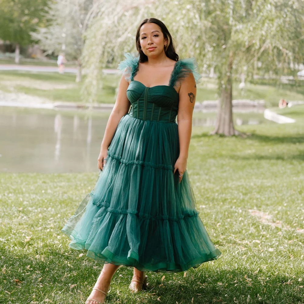 Ava Gowns Mia Dress (Forest Green, Size 2)